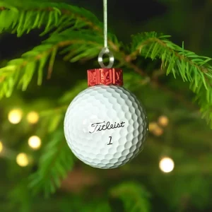 Weihnachts-Golfbälle mit Hänger im Tannenzweig-Strauß